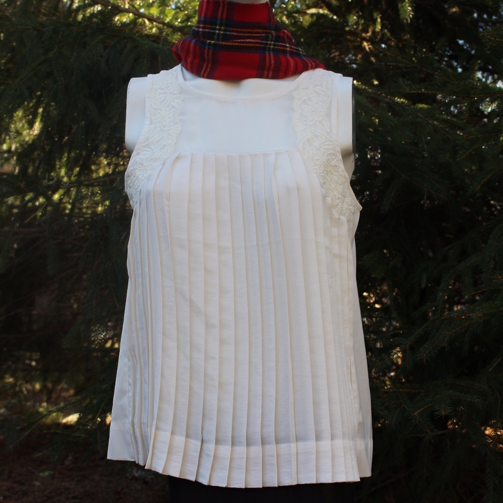 American Eagle Sleeveless Swing Blouse medium